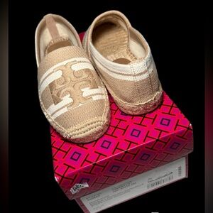 Brand New Tory Burch Double T Jacquard Espadrille with Box and Dustbag Size 5.5